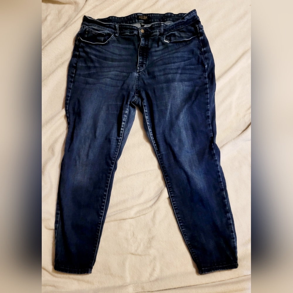 Judy Blue size 22 dark wash jeans
